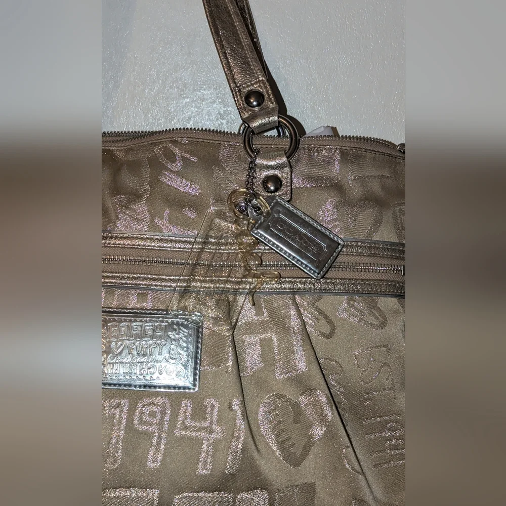 Coach Poppy Storypatch Glam Tote 15301 Limited Edition Khaki Gold VGUC